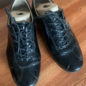 Ecco Black patten leather shoes